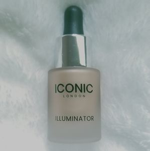 Iconic London Illuminator in the shade Original